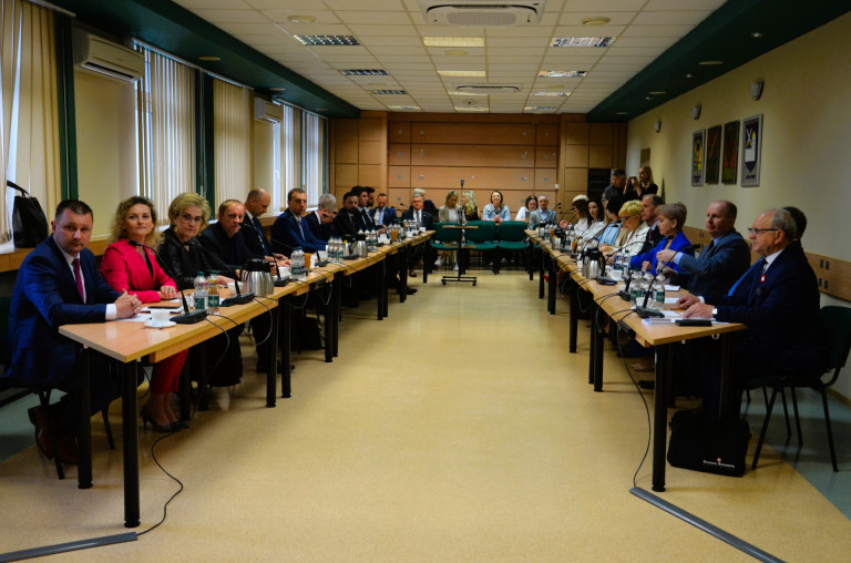 Wybrano władze powiatu konińskiego na VII kadencję samorządu