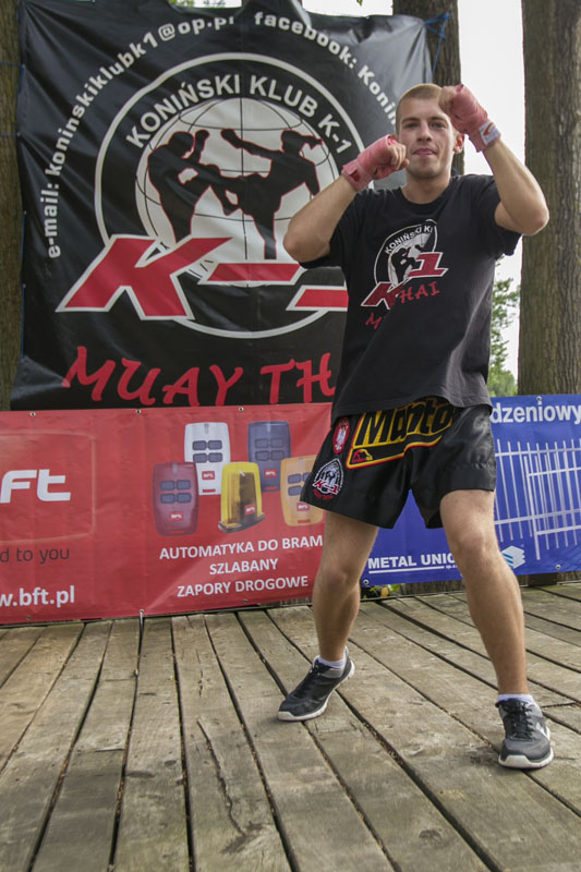 Prezentacja sztuk walki MMA przygotowana przez reprezentantów Konińskiego Klubu Sztuk Walki – K1