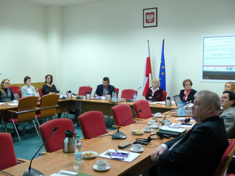 O realizacji Programu Oczyszczania Kraju z Azbestu na lata 2009 – 2032 rozmawiano w Warszawie
