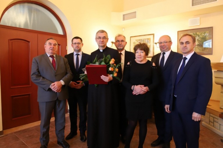 Samorządowcy dziękowali za 70 lat pobytu księży marianów w Licheniu