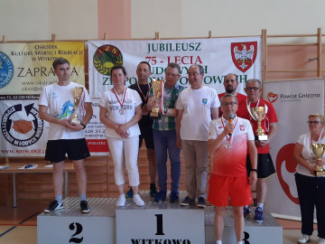 Radni powiatu konińskiego na podium turnieju tenisa stołowego w Witkowie