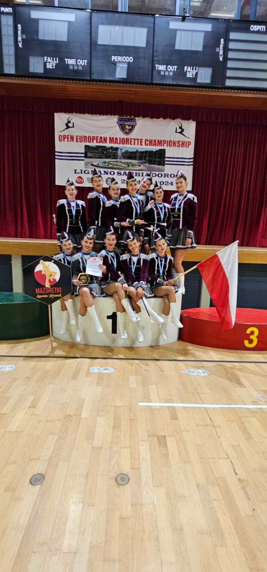 Mażoretki Lazuria Kramsk i New Wave z Sompolna z medalami