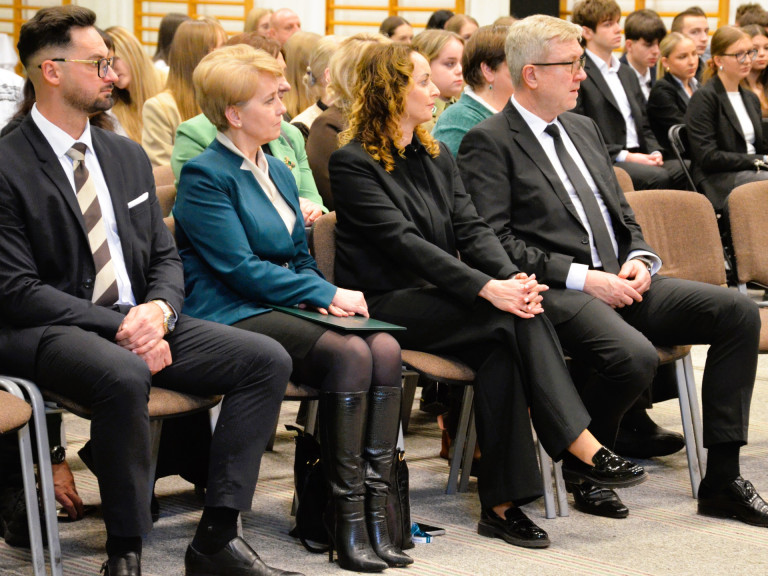 Stypendia Starosty Konińskiego wręczone w Żychlinie