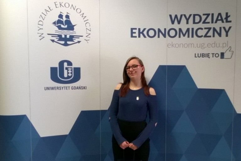Uczennica z ZSEU w Żychlinie finalistką III Ogólnopolskiej Olimpiady Spedycyjno-Logistycznej
