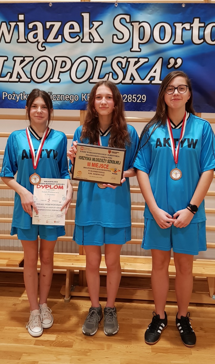 Sukcesy badmintonistek z Mąkolna