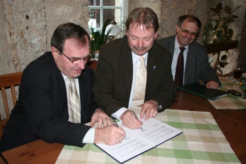 Podpisano protokół o tegorocznej współpracy powiatu konińskiego i Ilm