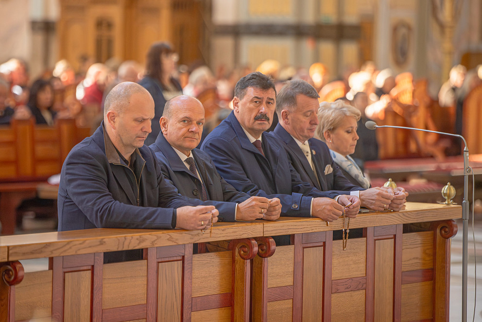 Niedziela Misyjna w Licheniu. Wspólna modlitwa o pokój na świecie